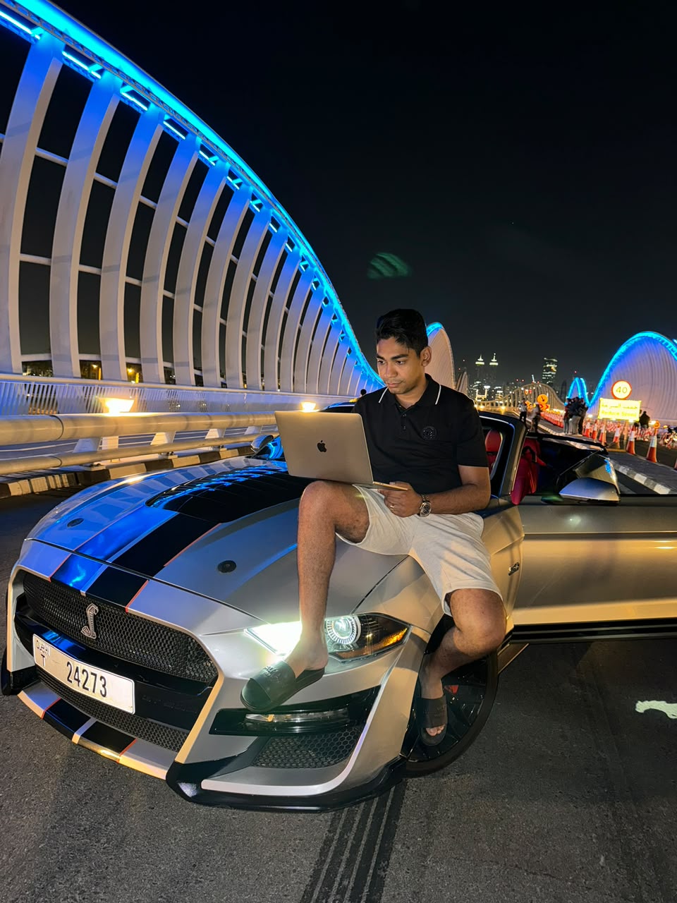 Isaías em Dubai, Emirados Árabes